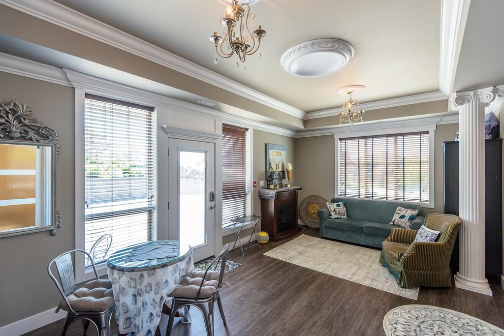 Brookside 5*