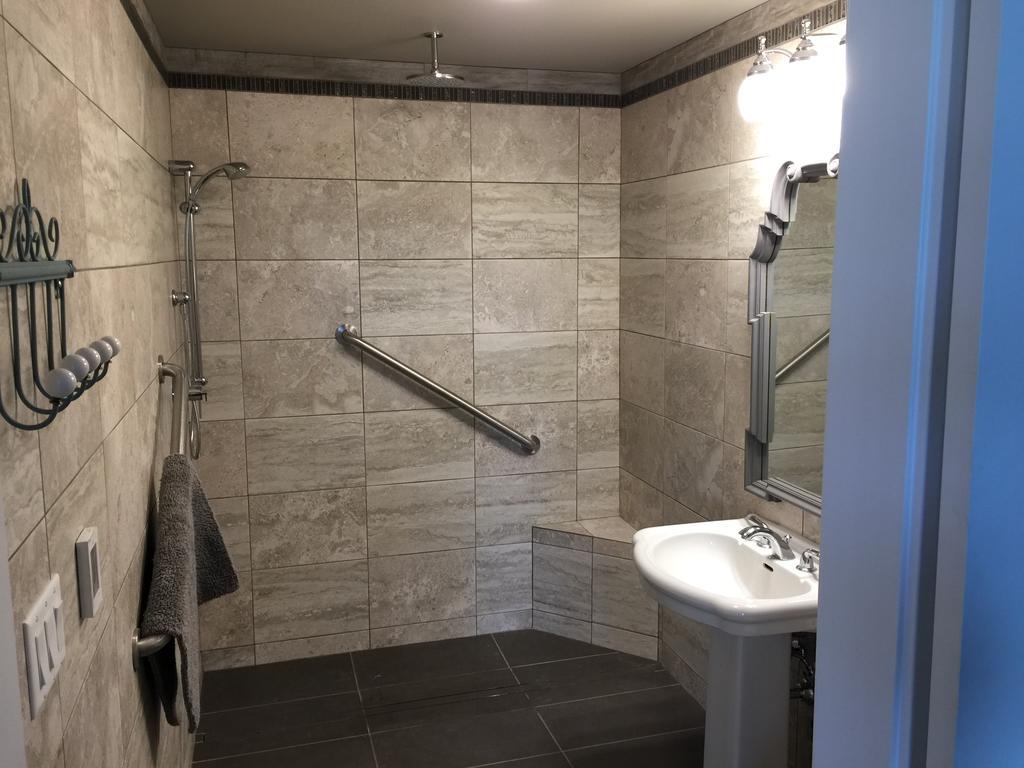 Brookside Inn 5*