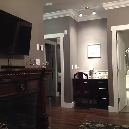 Brookside Inn Boutique Hotel Abbotsford Room photo