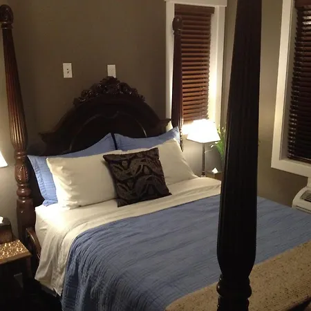 Brookside Inn Boutique Hotel Abbotsford Room photo